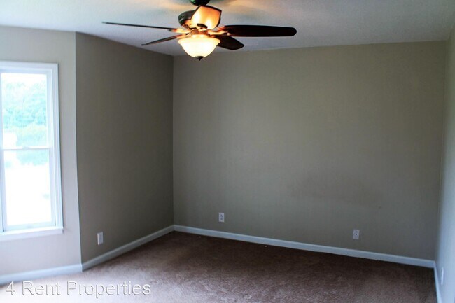 Foto del edificio - 3 br, 2 bath House - 1111 Hand Ct.