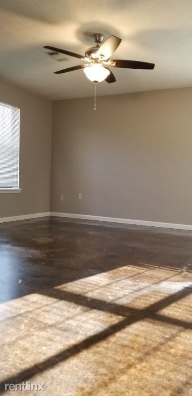 Building Photo - 3 br, 2 bath House - 1450 Southern Hills Dr