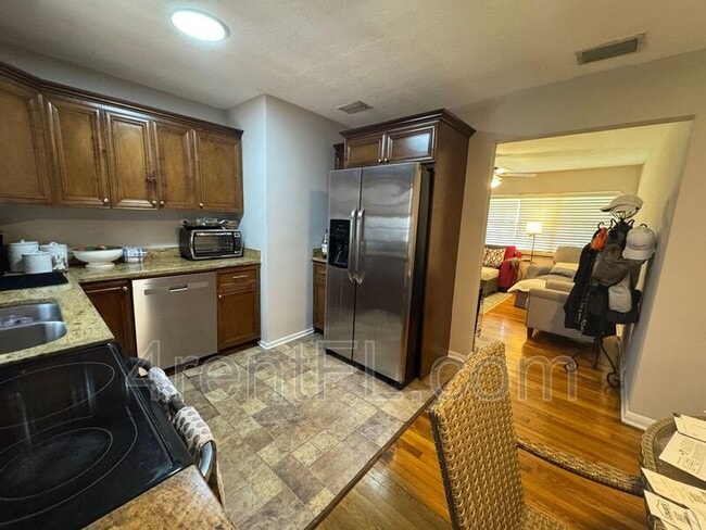 Foto del edificio - 4519 S Cameron Ave