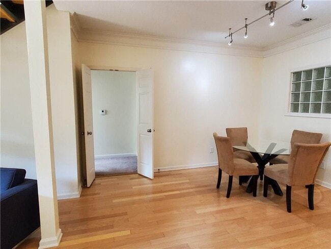 Foto del edificio - 400 17th St NW