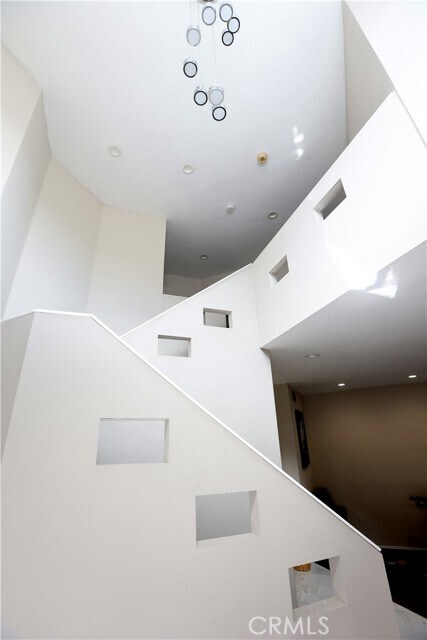 Foto del edificio - 2600 Woodbury Dr
