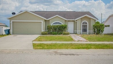 Building Photo - 150 Cloverdale Rd