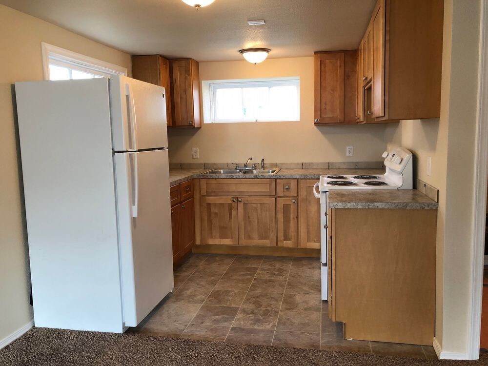 Primary Photo - 320 W Pine St - 320 1/2