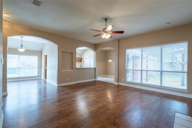Foto del edificio - 6309 Essex Ln