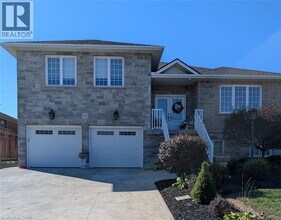 Building Photo - 509 Mohawk Rd W