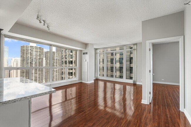 Building Photo - 200 N Dearborn St