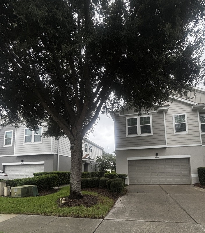 Foto principal - 9333 Shepton St