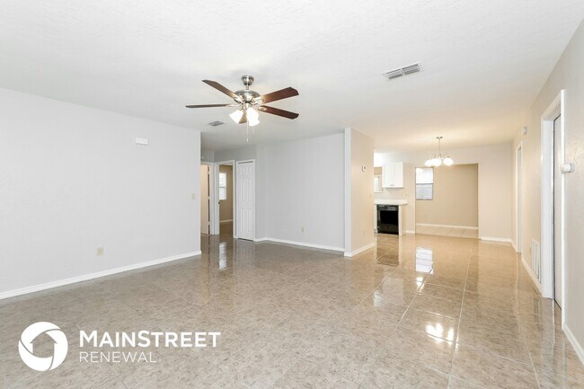 Foto del edificio - 240 Grifford Dr