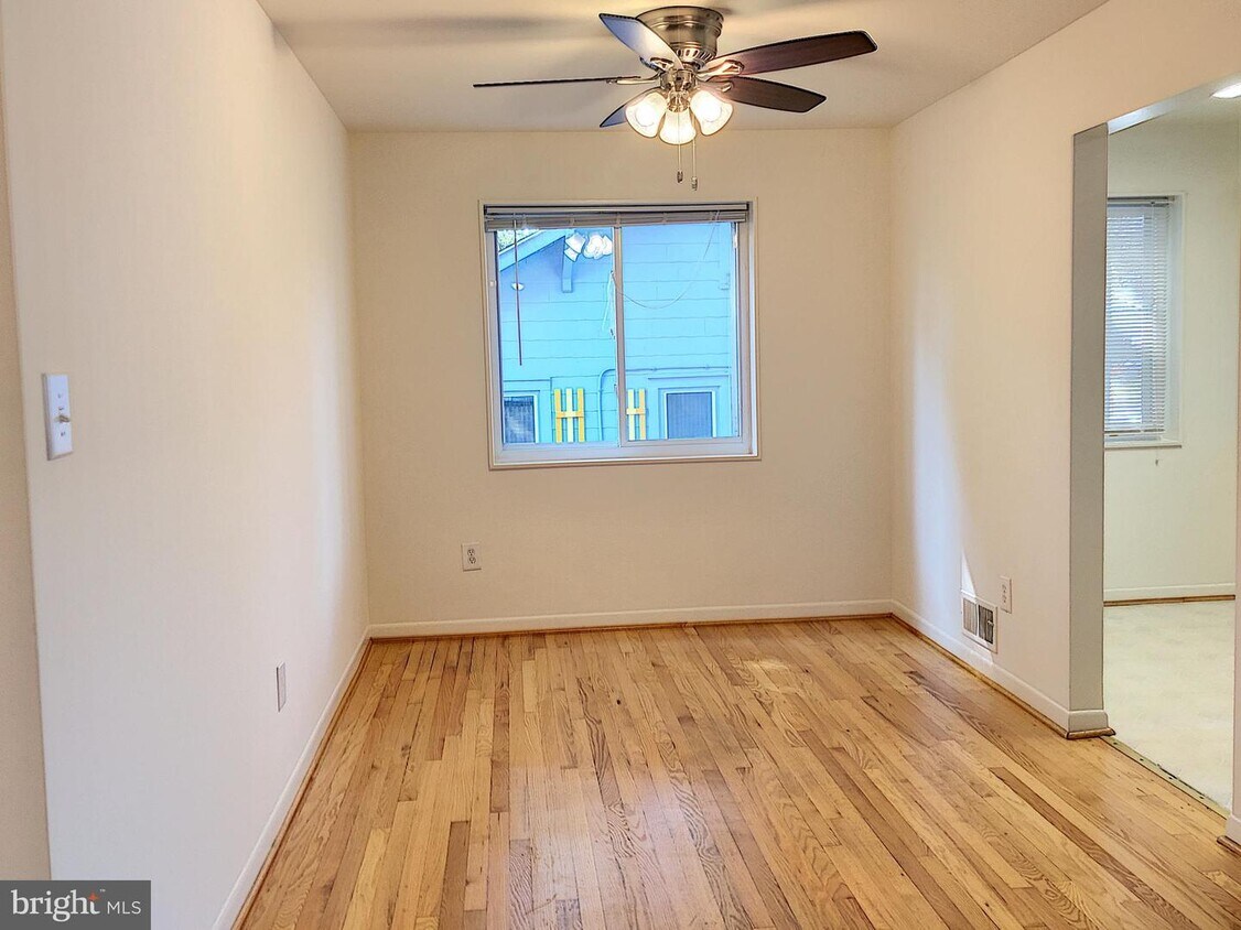 Foto principal - 911 N Barton St