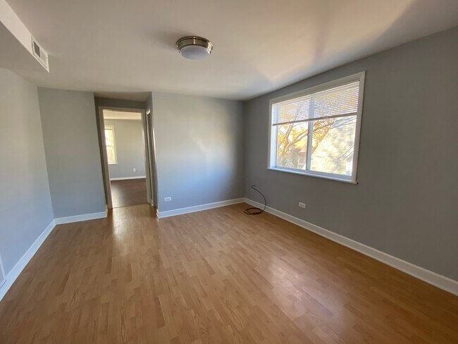 Building Photo - 3035 N Christiana Ave
