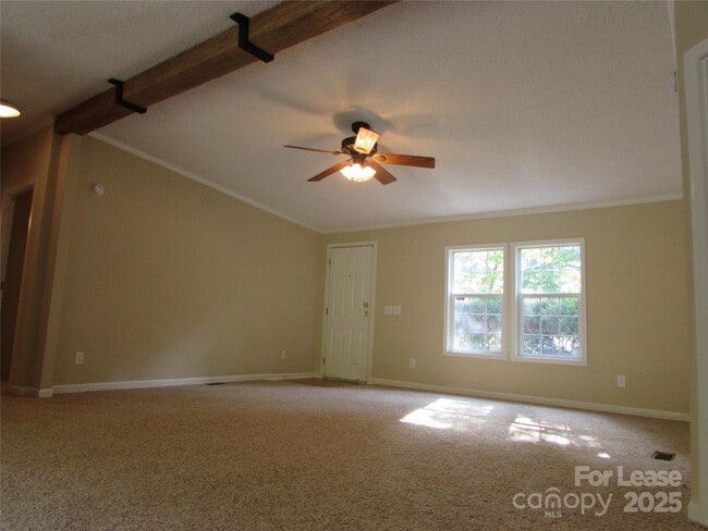 Building Photo - 293 Sailwinds Rd