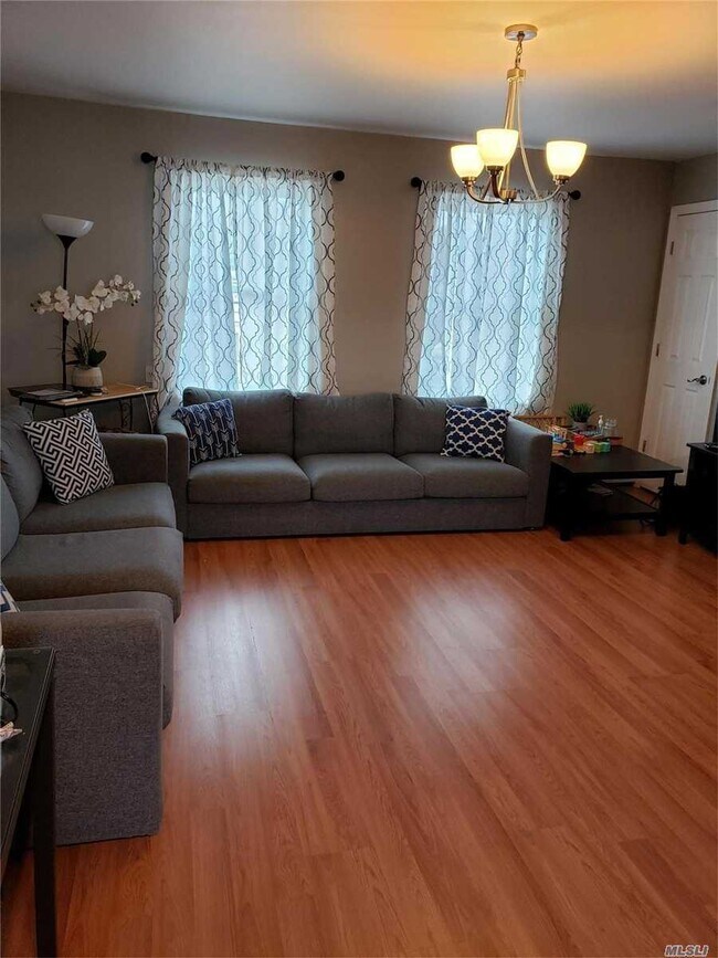 Building Photo - 255 Litchfield Ave