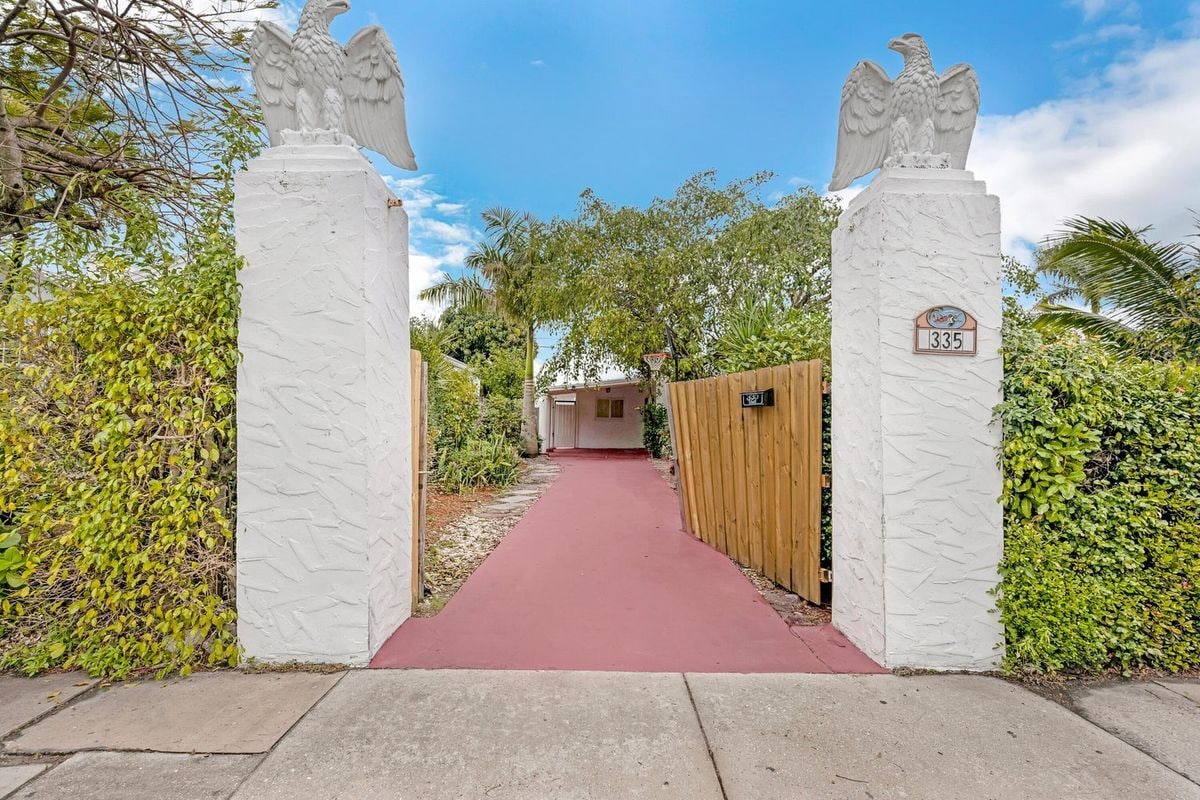 Foto principal - 335 Malverne Rd