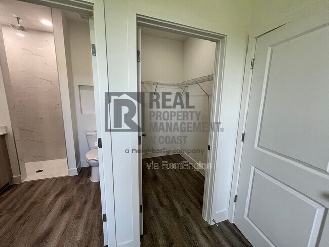 Foto del edificio - 1263 Hillcrest St E