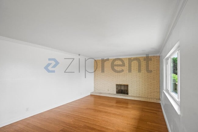 Foto del edificio - 22814 Kings Ct