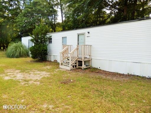 Primary Photo - 420 Bee Dr