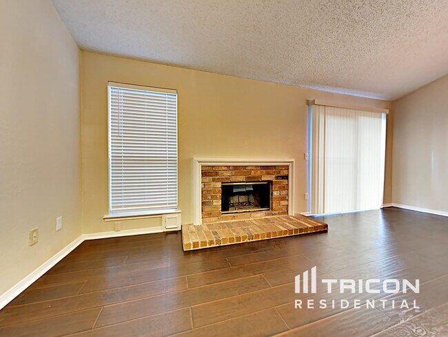 Building Photo - 5214 Spring Branch Drive Pearland TX