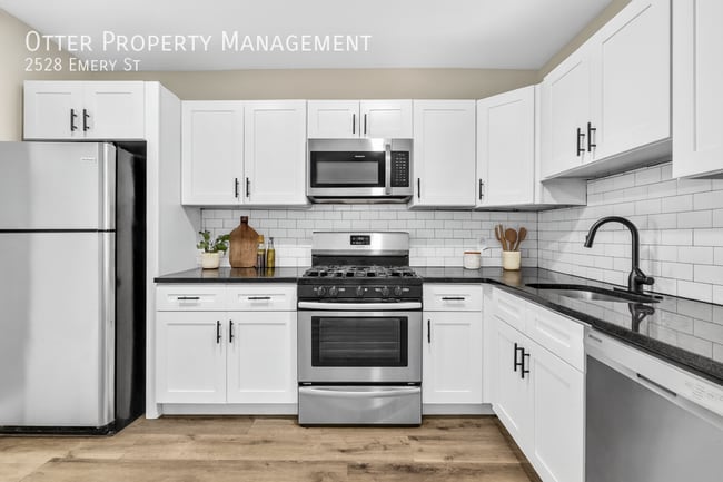 Foto del edificio - 2528 Emery St