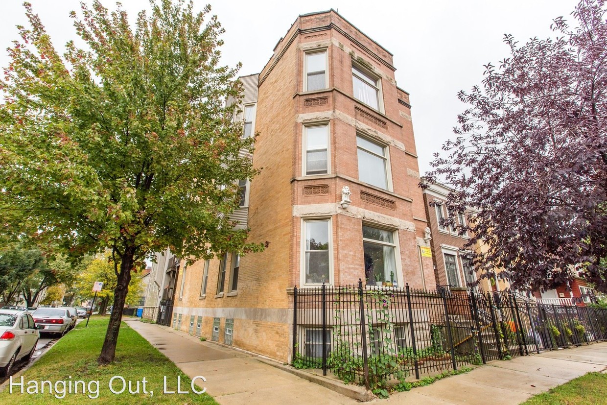 Foto principal - 1657 N Maplewood Ave
