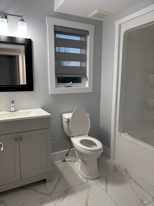 Photo du bâtiment - 1059 Albert Rd