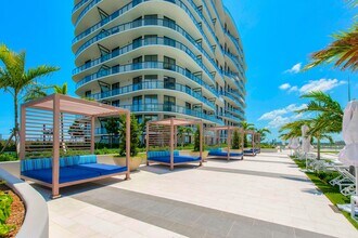 Pool Deck Cabanas - SoLe Mia Rentals