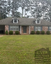 Building Photo - 2150 Estaline Dr