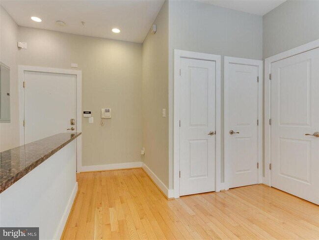 Foto del edificio - 500 M St NW