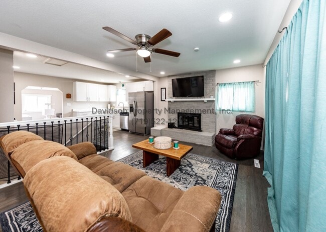 Photo - Cozy Updated 4-Bedroom House in Southwest ...