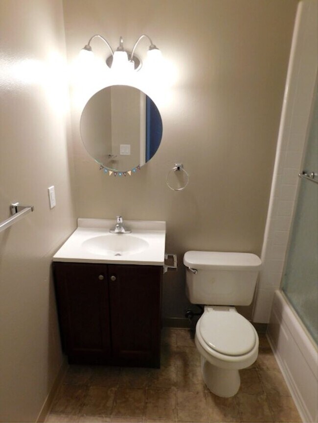 Foto del edificio - LUXURY AUBURN GREENS TOWNHOUSE UNIT w/GARAGE