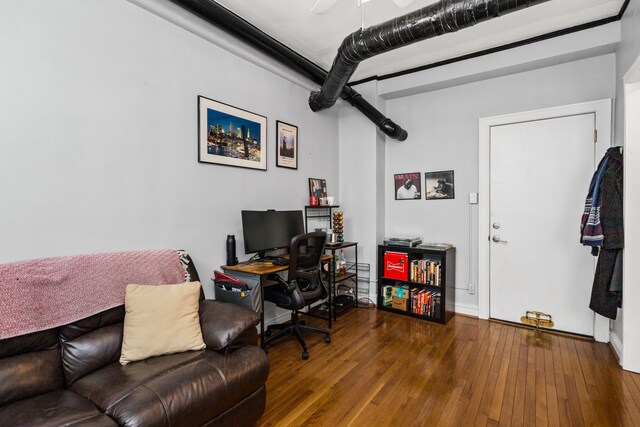 Foto del edificio - 604 W Addison St