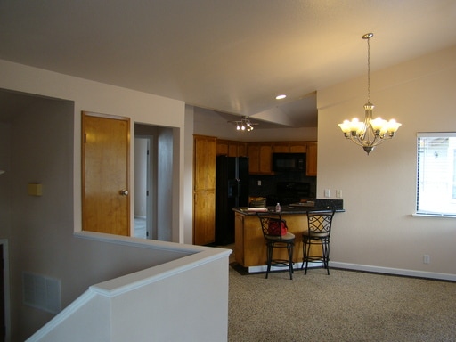 Building Photo - 836 Longbranch Ave