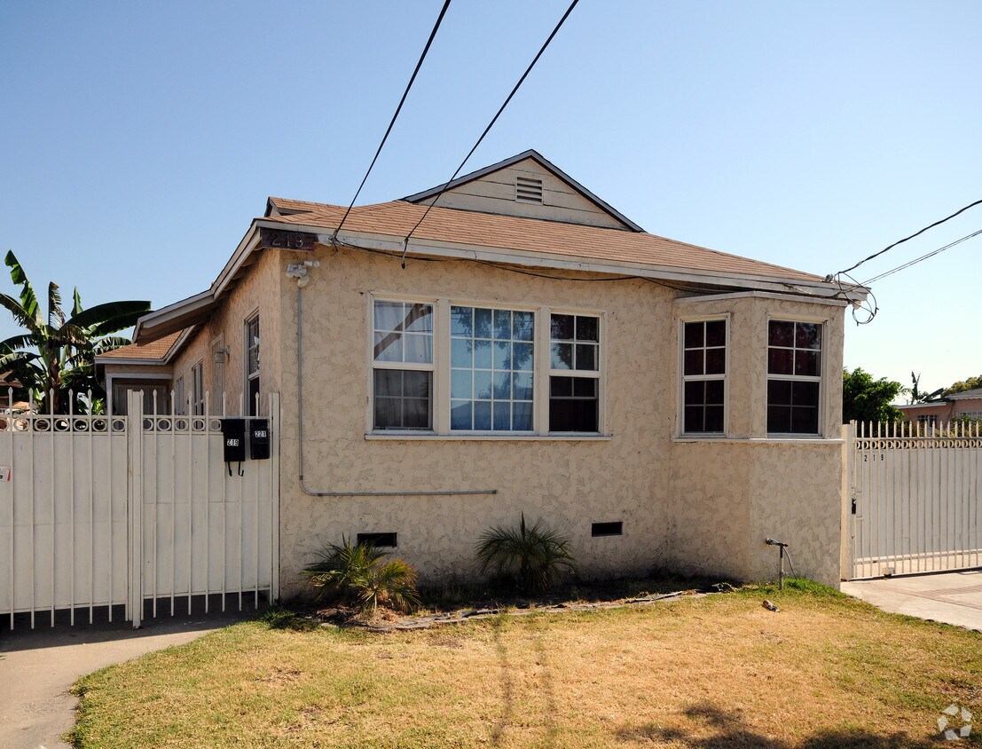 Primary Photo - 219 W 103rd St