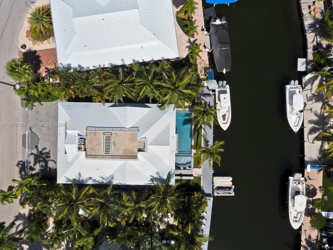 Building Photo - 3 North Dr