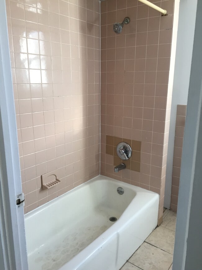 Bathroom - 111 Bloomfield Ave