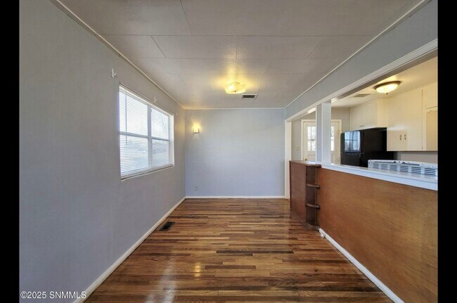 Building Photo - 22nd Street Duplex