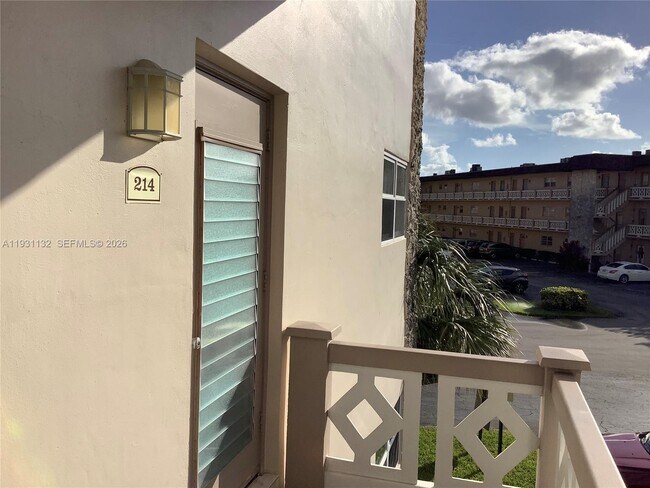 Foto del edificio - 5181 W Oakland Park Blvd
