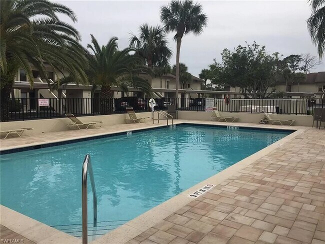 Foto del edificio - 5770 Trailwinds Dr