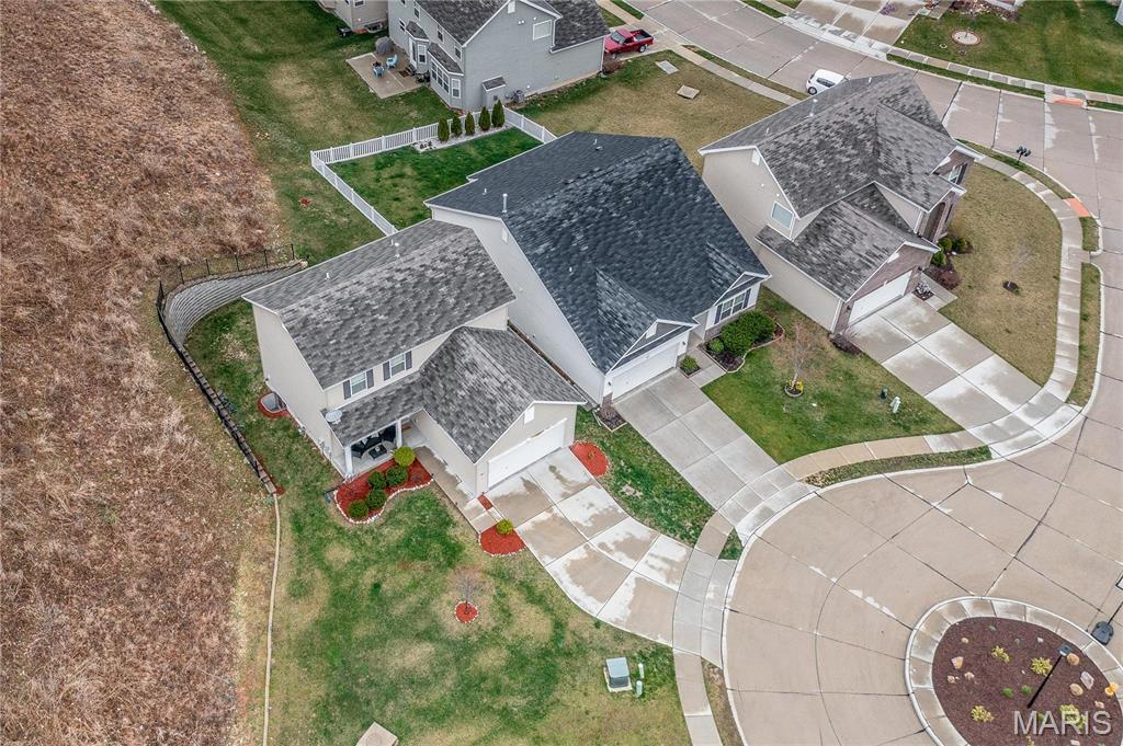 Foto del edificio - 911 Meramec Grove Ct