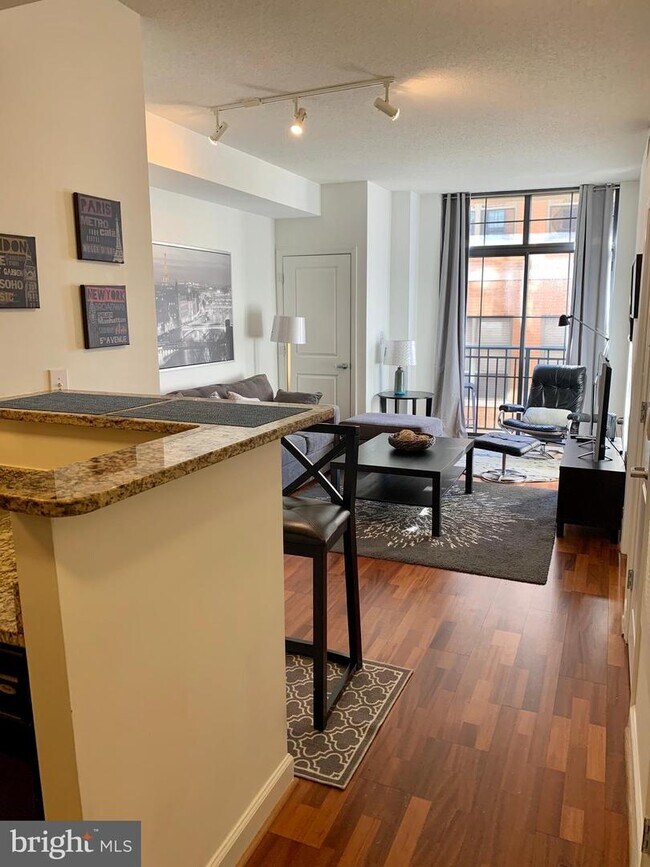 Foto del edificio - 1111 25th St NW
