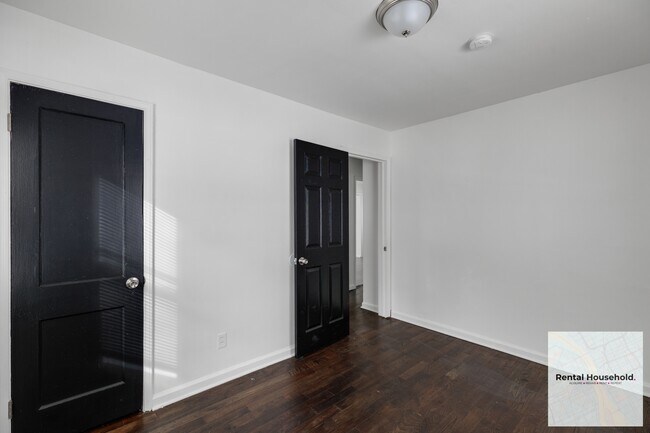 Foto del edificio - 12511 Whitehill St