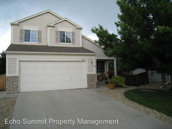 Primary Photo - 1821 Clover Creek Dr