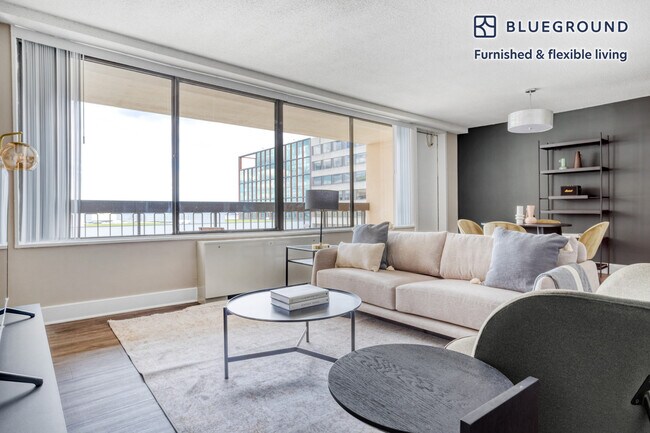 Building Photo - 1515 Richmond Hwy