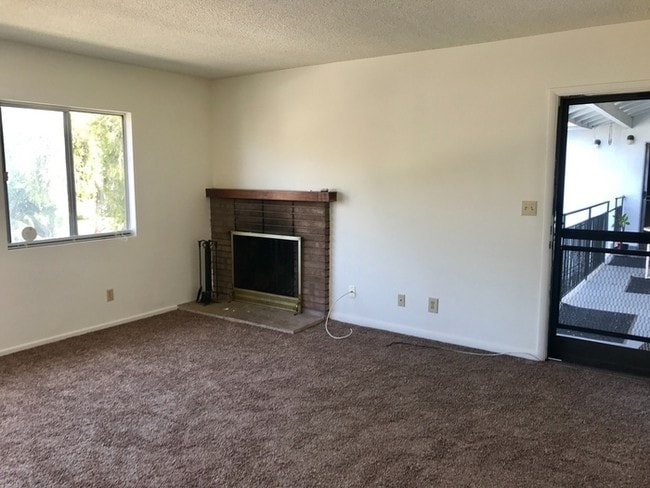Building Photo - 3405 Richland Dr