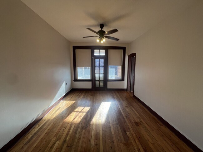 Foto del edificio - 2330 W Thomas St