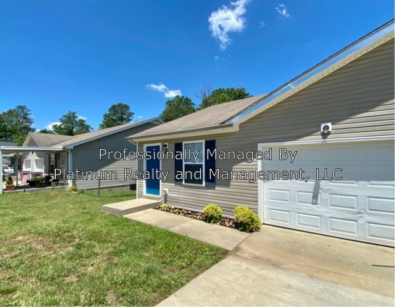 105 Maureen Dr Unit A, Clarksville, TN 37043 Condo for Rent in Clarksville, TN