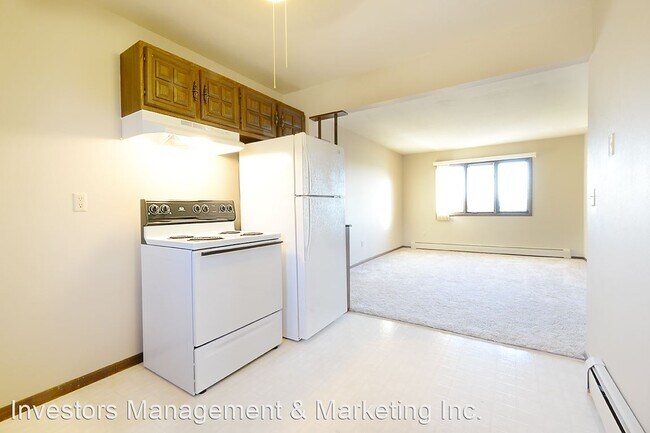 Building Photo - 2 br, 1 bath Apartment - Twin Villas - Gre...