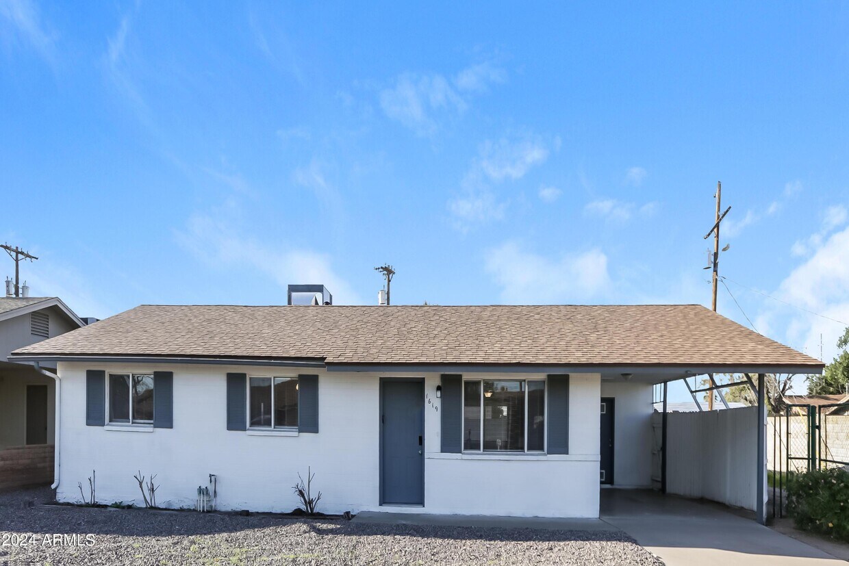 Primary Photo - 1619 W 4th Pl