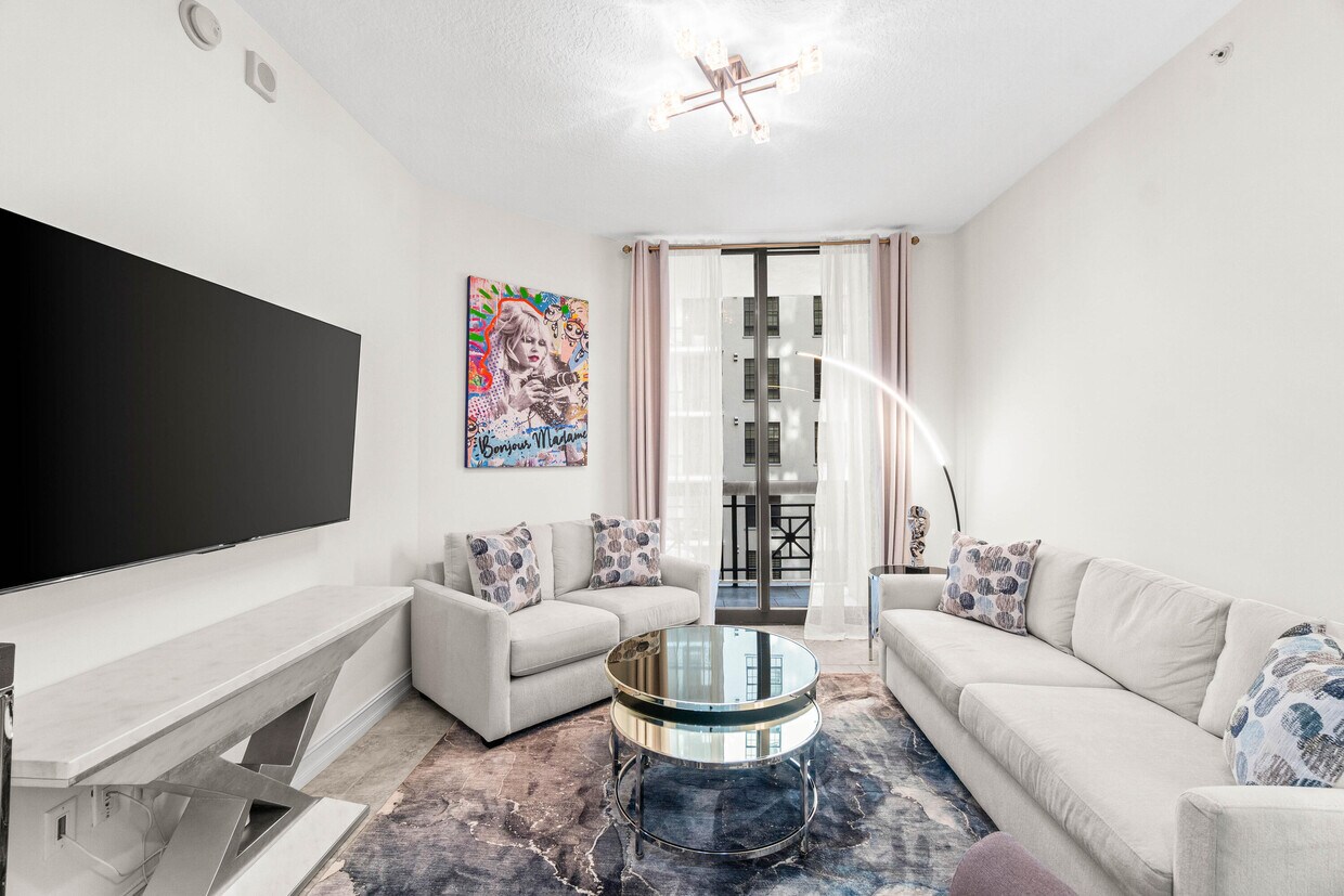 Foto principal - 701 S Olive Ave
