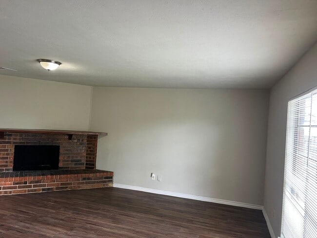 Building Photo - Perfect Size Single-Family Home in Hockley!