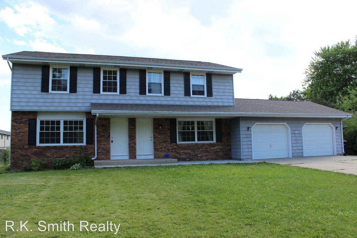 Primary Photo - 1534 Barberry Dr